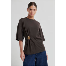 Load image into Gallery viewer, ENORA BROOCH TEE