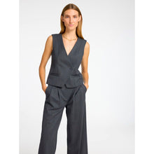 Load image into Gallery viewer, FENIA ASYMMETRIC VEST