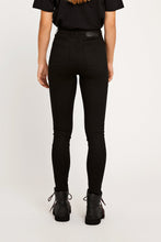 Load image into Gallery viewer, MARILYN A STAY BLACK JEANS