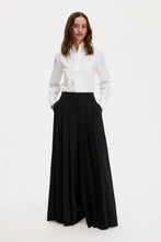 Load image into Gallery viewer, FULLY PLEATED TROUSERS
