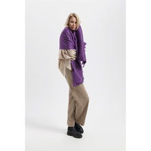 Load image into Gallery viewer, SCARF AMETHYST PURPLE
