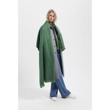 Load image into Gallery viewer, SCARF EMERALD GREEN
