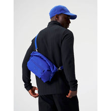 Load image into Gallery viewer, AKSEL CROSS BODY BAG
