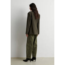Load image into Gallery viewer, FIQUE FITTED BLAZER
