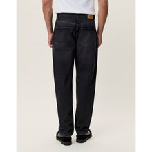 Load image into Gallery viewer, RYDER BLACK WASHED DENIM JEANS

