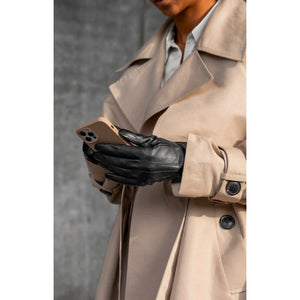 CARIANNAMBG GLOVE