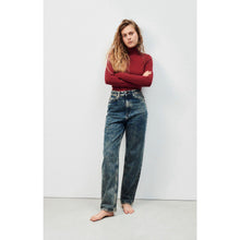 Load image into Gallery viewer, STRAIGHT LEG JEANS JOYBIRD
