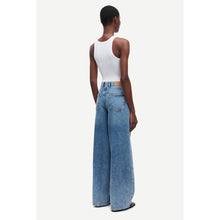 Load image into Gallery viewer, SAHARPER JEANS
