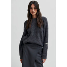 Load image into Gallery viewer, FLARE KNIT
