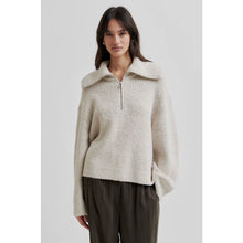 Load image into Gallery viewer, GERDA KNIT ZIP COLLAR
