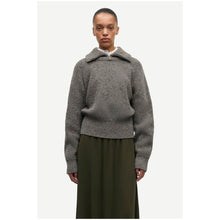 Load image into Gallery viewer, SAAMANDY TURTLENECK
