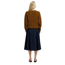 Load image into Gallery viewer, SELMA SUS LS KNIT V-NECK
