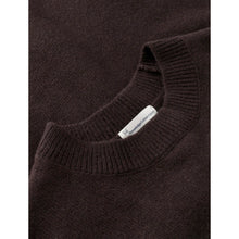 Load image into Gallery viewer, LAMBSWOOL CREW NECK SWEATER
