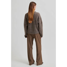 Load image into Gallery viewer, EMMALOU KNIT O-NECK
