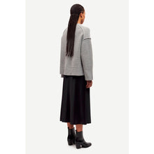 Load image into Gallery viewer, SAKEIKU SWEATER
