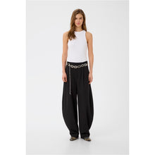 Load image into Gallery viewer, CALLIA MW BARREL PANTS
