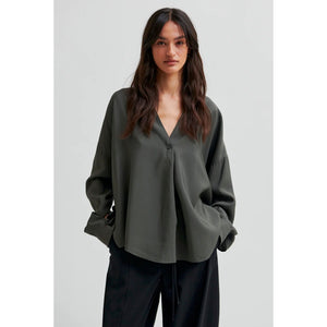 TIMELINE BLOUSE
