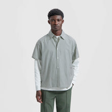 Load image into Gallery viewer, BOXY SEERSUCKER STRIPE SHIRT SS
