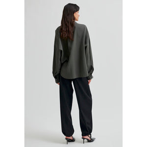 TIMELINE BLOUSE