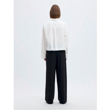 Load image into Gallery viewer, DANNIE LS CROPPED BOXY SHIRT NOOS
