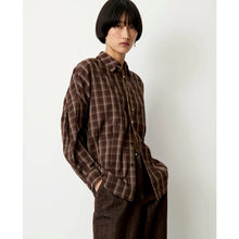 Load image into Gallery viewer, BOOKLYN DARTED SHIRT
