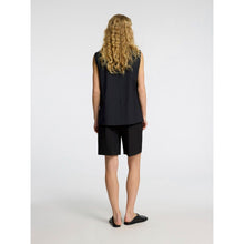 Load image into Gallery viewer, ABBI BERMUDA SHORTS

