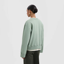 Load image into Gallery viewer, RETRO LOGO CREWNECK
