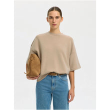 Load image into Gallery viewer, OVERSIZED TENNY TEE
