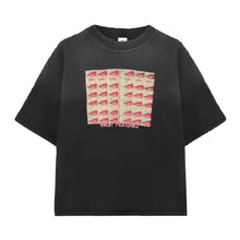 Load image into Gallery viewer, HOUSTON KISSES T-SHIRT M
