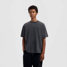 Load image into Gallery viewer, WASHED SIGNATURE TEE
