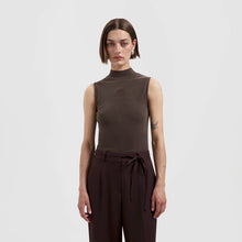 Load image into Gallery viewer, SIGNATURE LOGO MOCK NECK TOP
