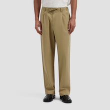 Load image into Gallery viewer, HERRINGBONE PLEATED PANTS
