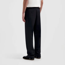 Load image into Gallery viewer, REGULAR TWILL PLEATED PANT
