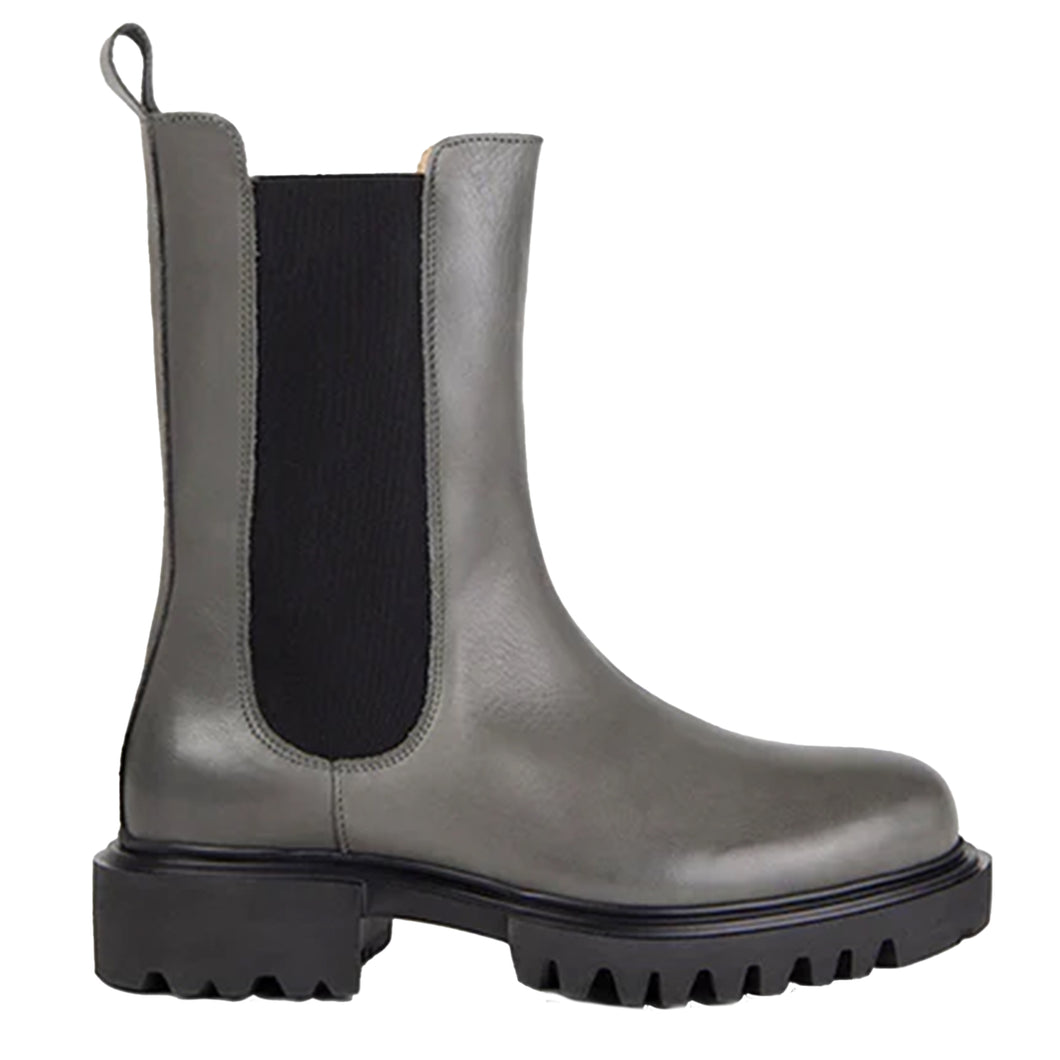 PROTECT LEATHER CHELSEA BOOTS